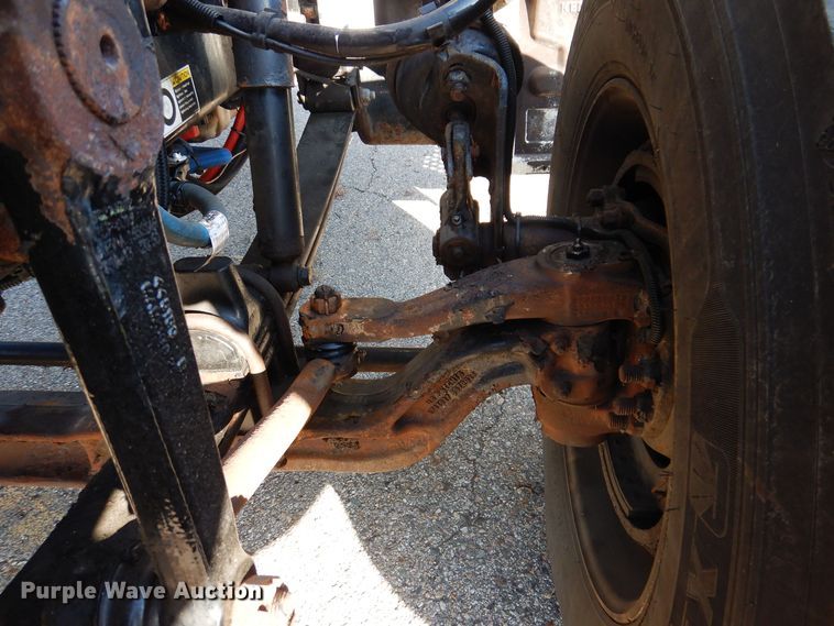 image for item KW9765 2014 Kenworth T370  truck cab and chassis