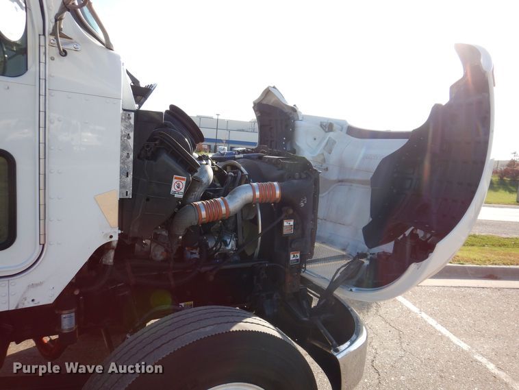 image for item KW9765 2014 Kenworth T370  truck cab and chassis