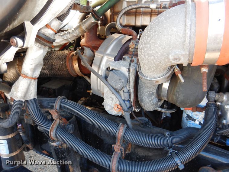 image for item KW9765 2014 Kenworth T370  truck cab and chassis