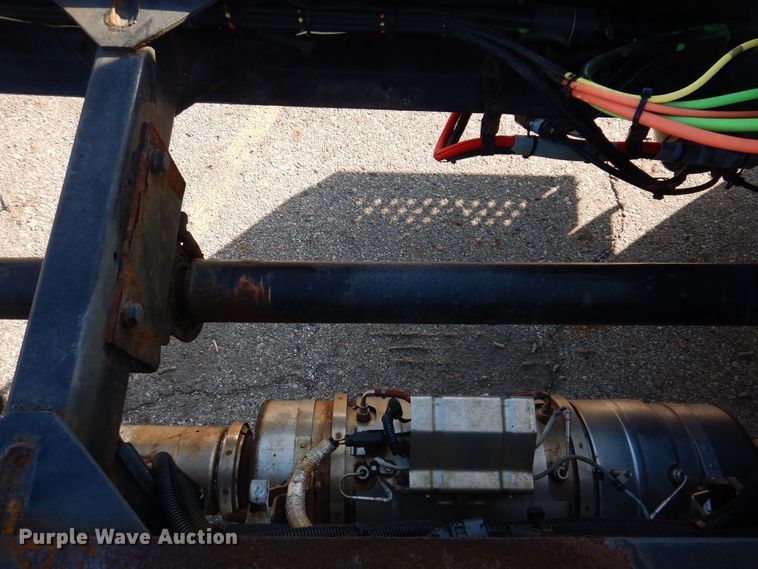 image for item KW9765 2014 Kenworth T370  truck cab and chassis