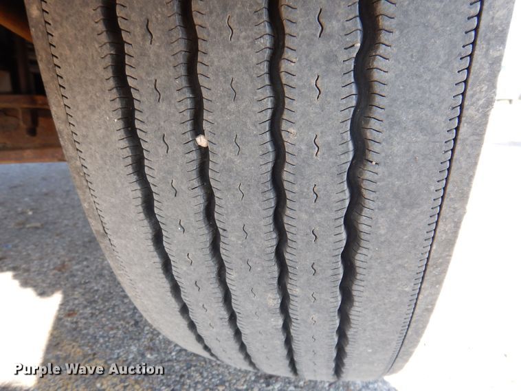 image for item KW9765 2014 Kenworth T370  truck cab and chassis