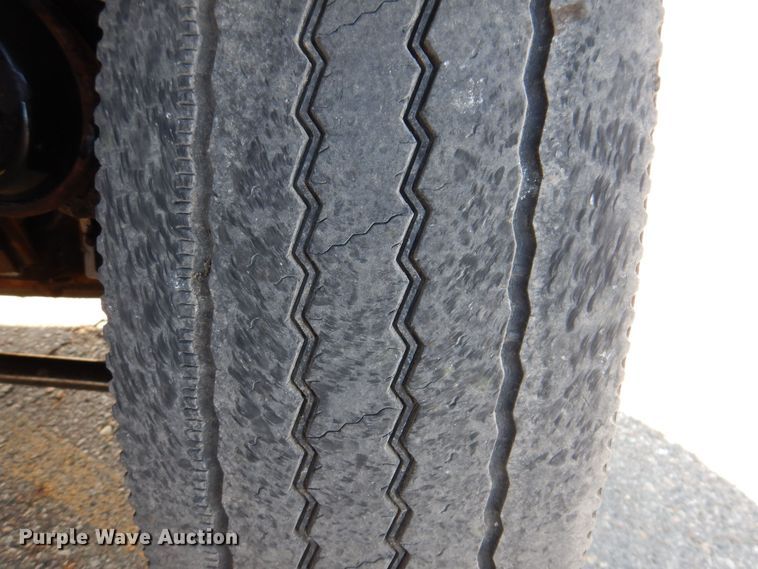 image for item KW9765 2014 Kenworth T370  truck cab and chassis