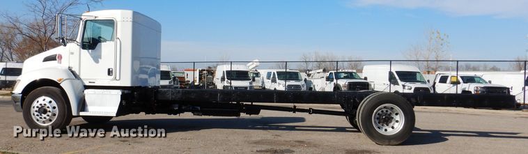 image for item KW9766 2014 Kenworth T370  truck cab and chassis