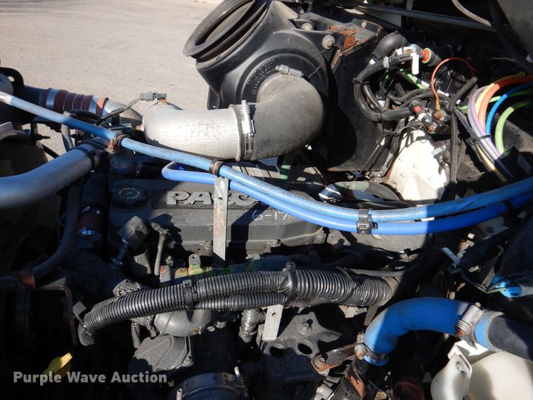 image for item KW9766 2014 Kenworth T370  truck cab and chassis