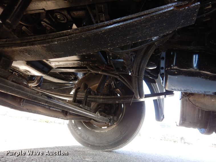 image for item KW9766 2014 Kenworth T370  truck cab and chassis