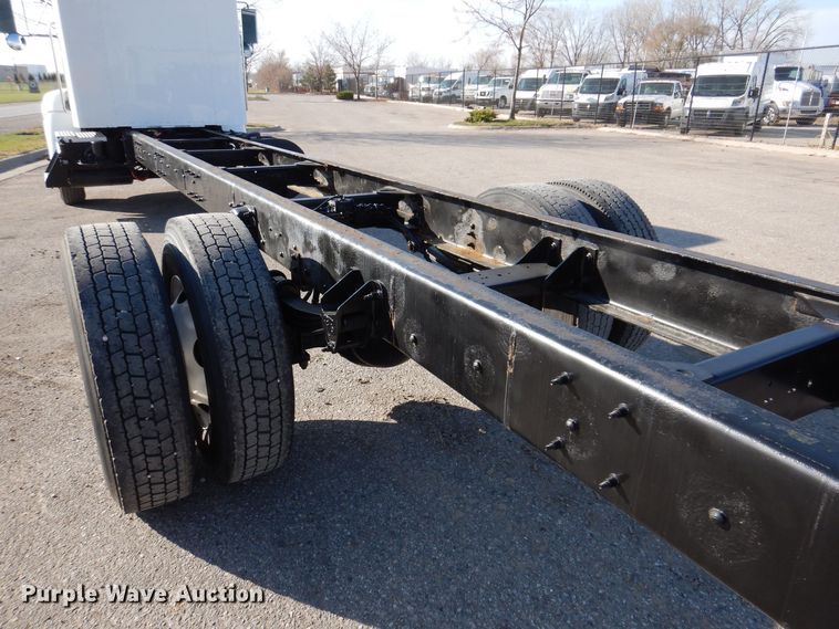 image for item KW9766 2014 Kenworth T370  truck cab and chassis