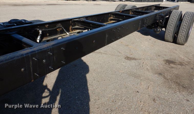 image for item KW9766 2014 Kenworth T370  truck cab and chassis