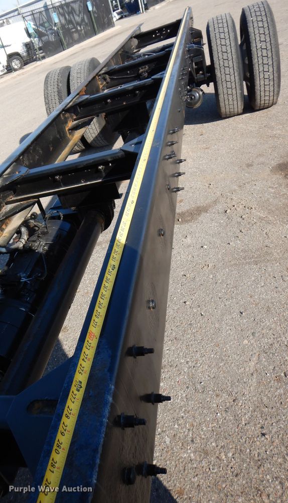 image for item KW9766 2014 Kenworth T370  truck cab and chassis