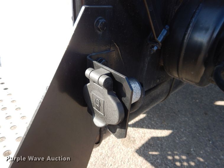 image for item KW9766 2014 Kenworth T370  truck cab and chassis