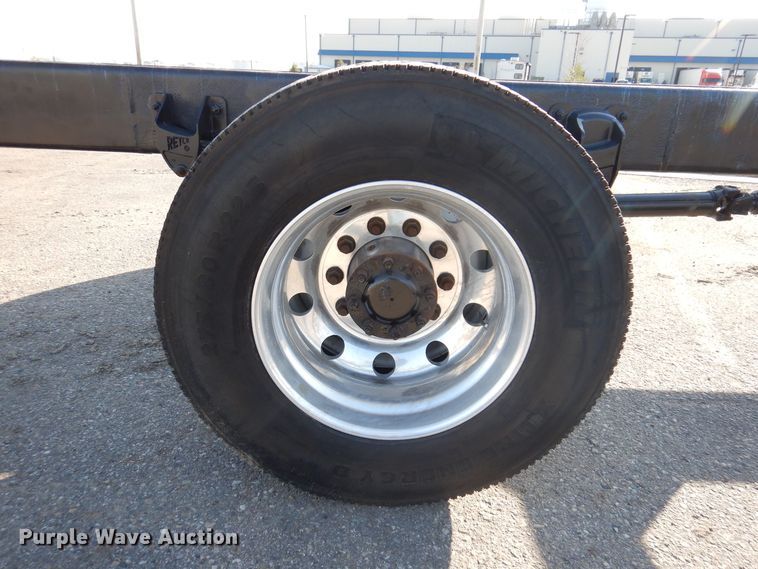 image for item KW9766 2014 Kenworth T370  truck cab and chassis