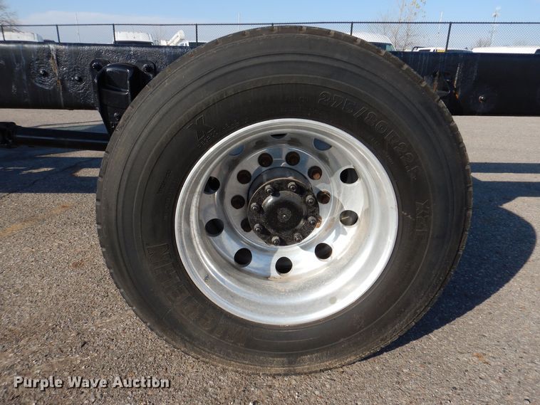 image for item KW9766 2014 Kenworth T370  truck cab and chassis