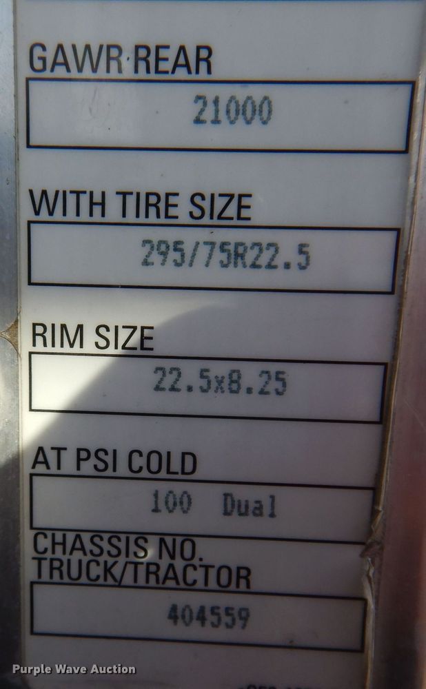 image for item KW9766 2014 Kenworth T370  truck cab and chassis