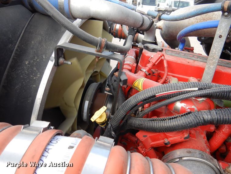 image for item KW9767 2014 Kenworth T370  truck cab and chassis