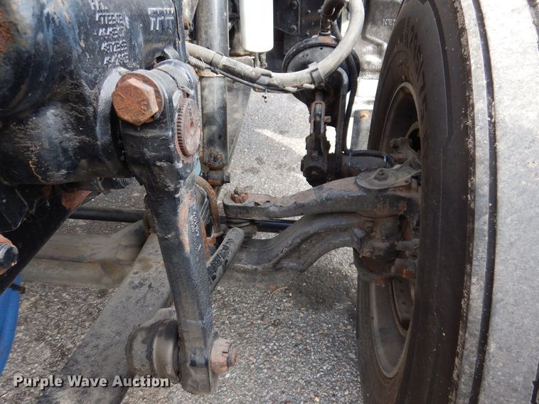 image for item KW9767 2014 Kenworth T370  truck cab and chassis