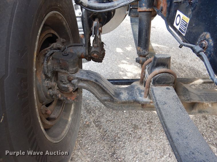 image for item KW9767 2014 Kenworth T370  truck cab and chassis