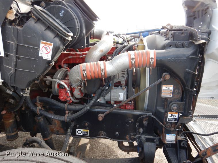 image for item KW9767 2014 Kenworth T370  truck cab and chassis