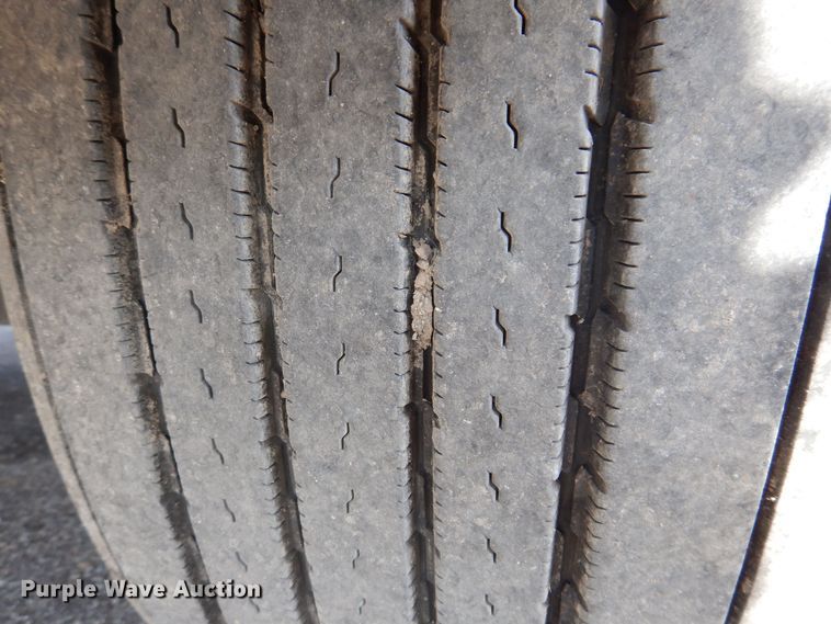 image for item KW9767 2014 Kenworth T370  truck cab and chassis