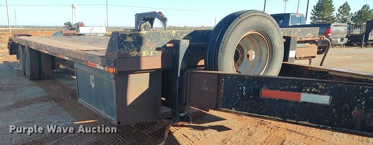 image for item LK9343 1999 Pero  equipment trailer