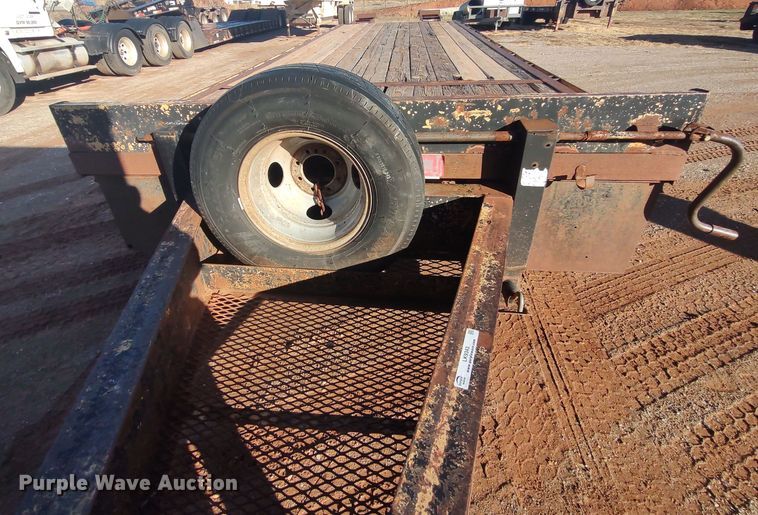 image for item LK9343 1999 Pero  equipment trailer