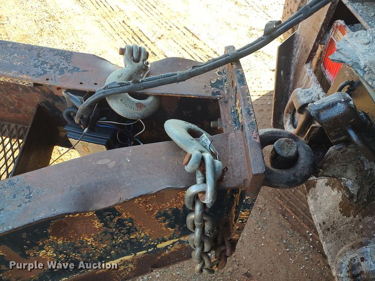 image for item LK9343 1999 Pero  equipment trailer