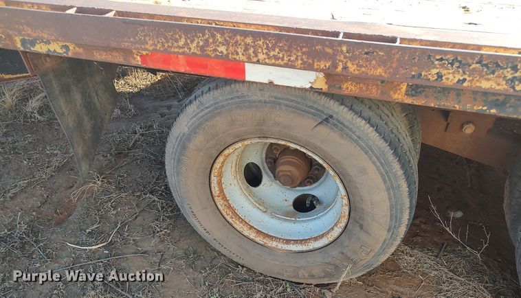 image for item LK9343 1999 Pero  equipment trailer