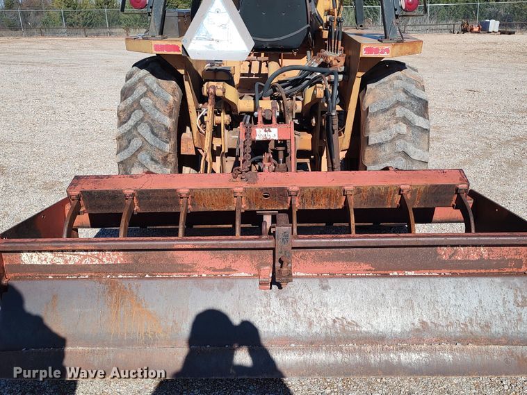 image for item LK9348 Case 480LL  landscape tractor