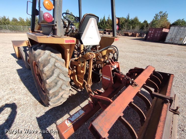 image for item LK9348 Case 480LL  landscape tractor