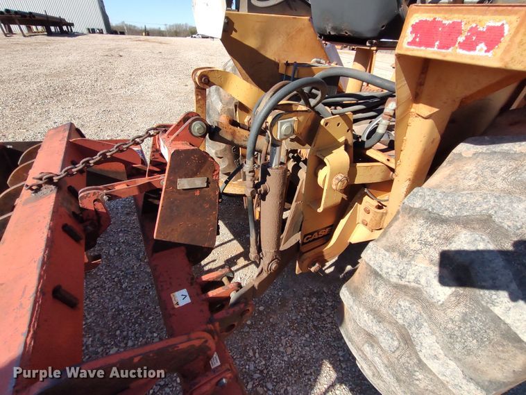 image for item LK9348 Case 480LL  landscape tractor