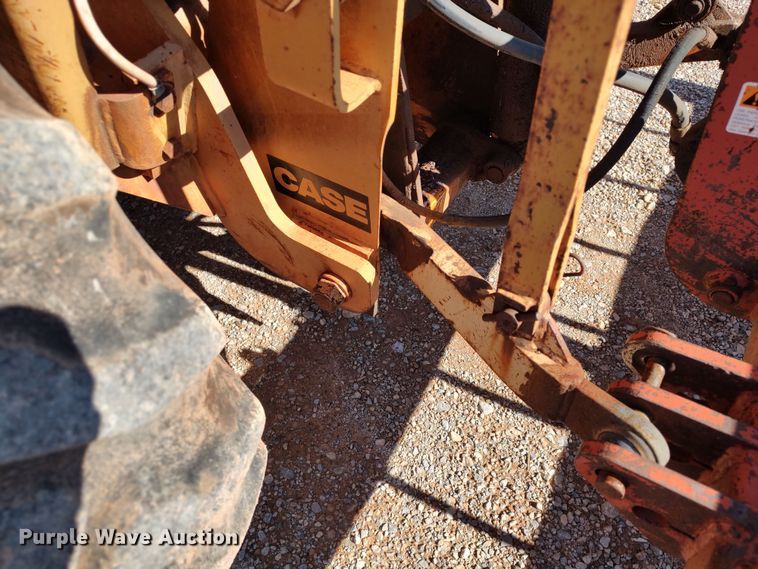 image for item LK9348 Case 480LL  landscape tractor