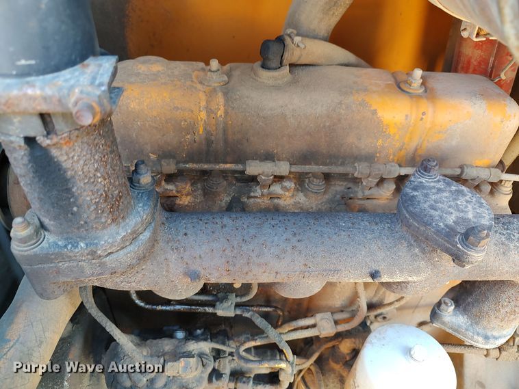 image for item LK9348 Case 480LL  landscape tractor