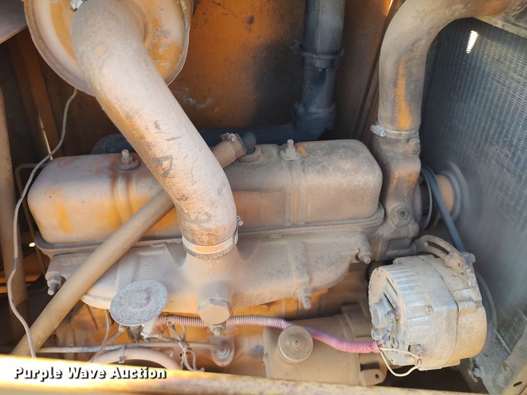 image for item LK9348 Case 480LL  landscape tractor