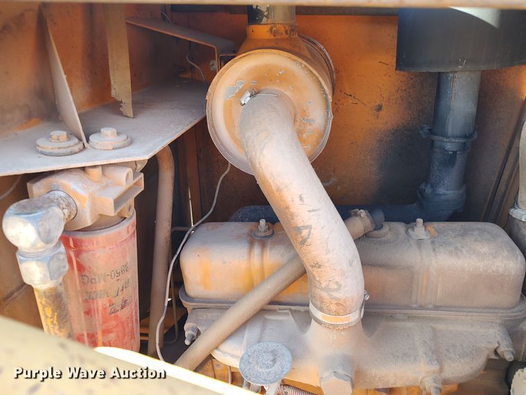 image for item LK9348 Case 480LL  landscape tractor