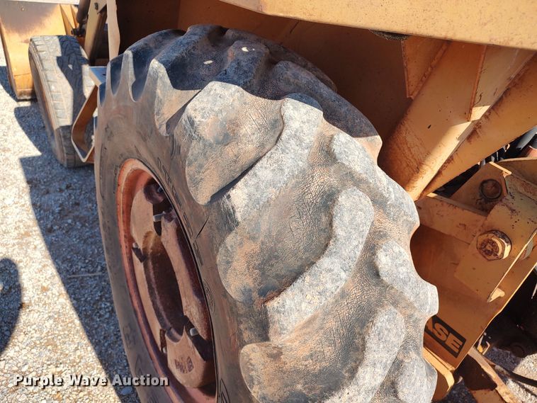 image for item LK9348 Case 480LL  landscape tractor