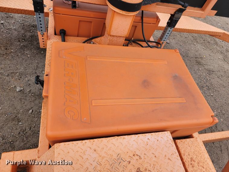 image for item LL9690 2007 Ver-Mac  message board trailer