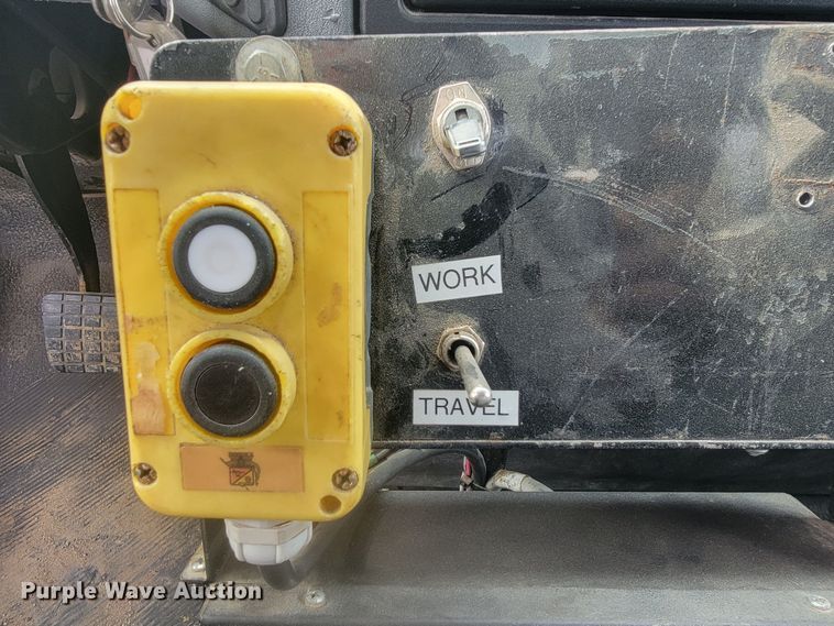 image for item LL9691 2006 International 4300  flatbed truck with crash attenuator