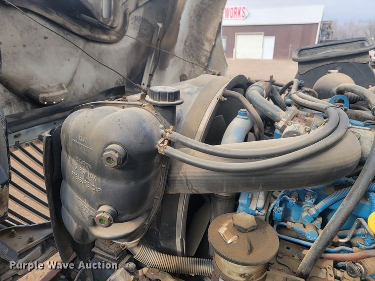 image for item LL9691 2006 International 4300  flatbed truck with crash attenuator