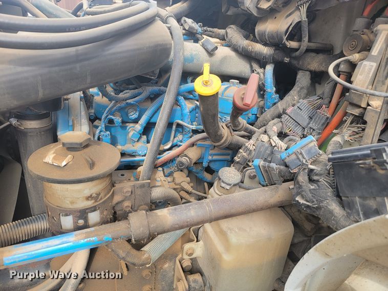 image for item LL9691 2006 International 4300  flatbed truck with crash attenuator