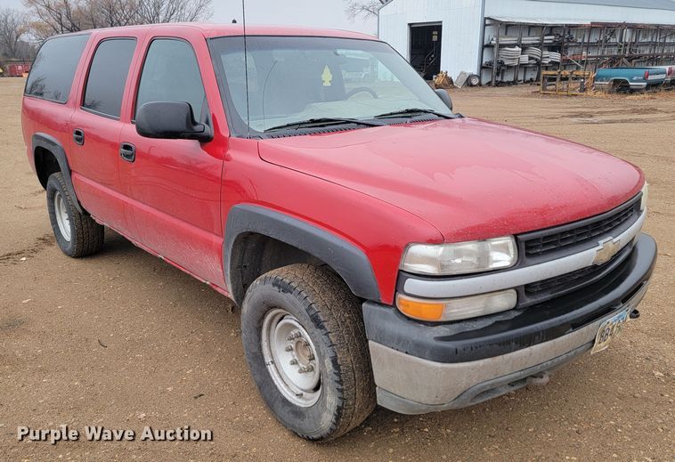 image for item LL9713 2001 Chevrolet Suburban  SUV