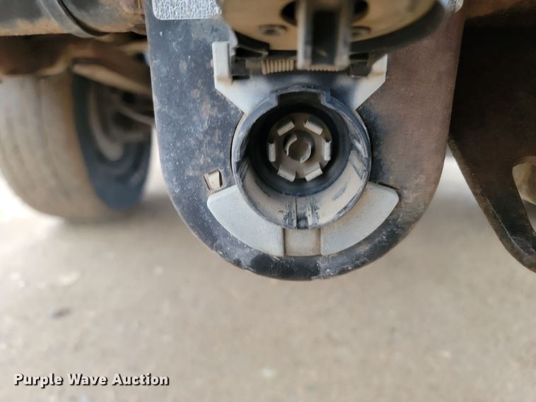 image for item LL9713 2001 Chevrolet Suburban  SUV