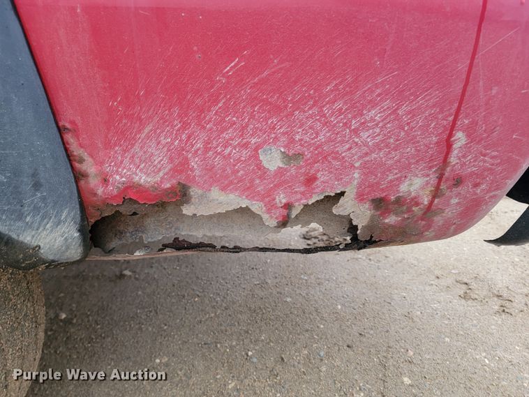 image for item LL9713 2001 Chevrolet Suburban  SUV