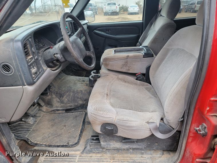 image for item LL9713 2001 Chevrolet Suburban  SUV