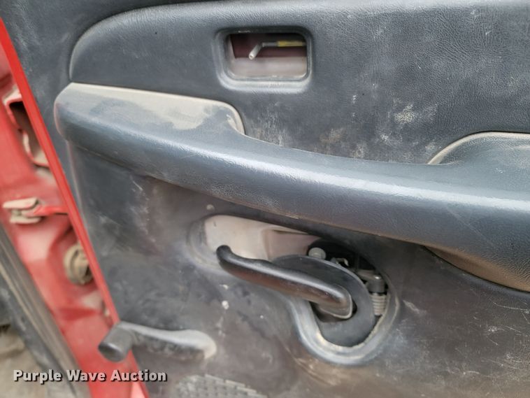 image for item LL9713 2001 Chevrolet Suburban  SUV