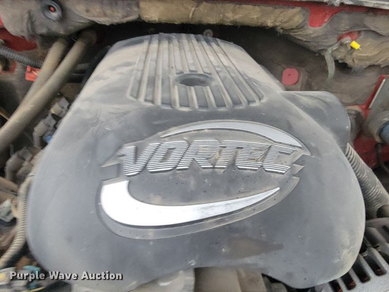 image for item LL9713 2001 Chevrolet Suburban  SUV