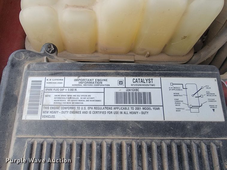 image for item LL9713 2001 Chevrolet Suburban  SUV