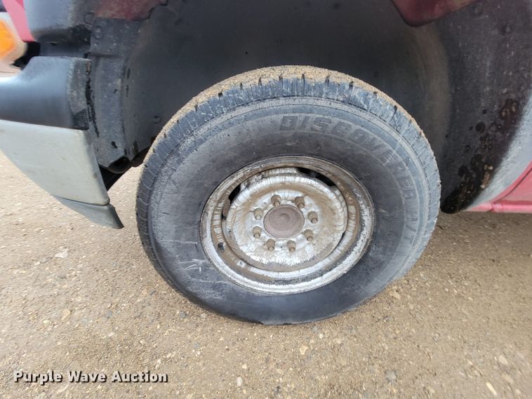 image for item LL9713 2001 Chevrolet Suburban  SUV