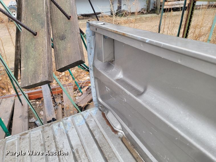 image for item LL9716 (4) pickup beds