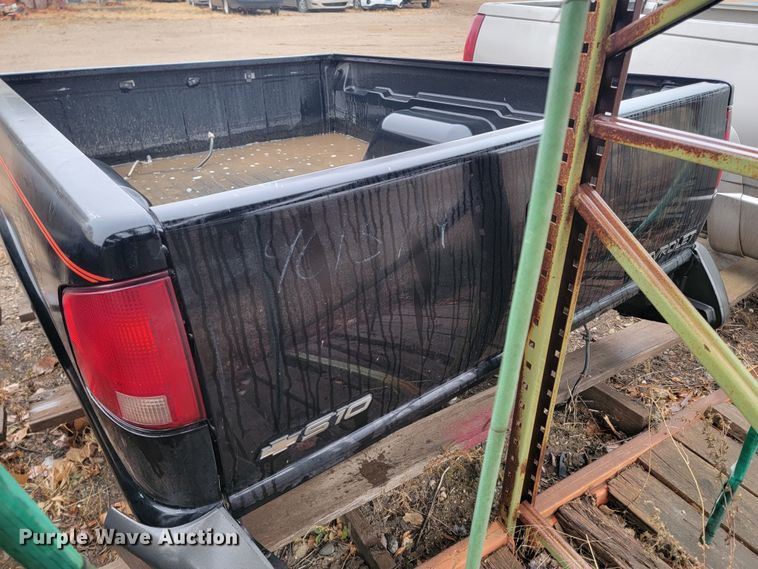 image for item LL9716 (4) pickup beds