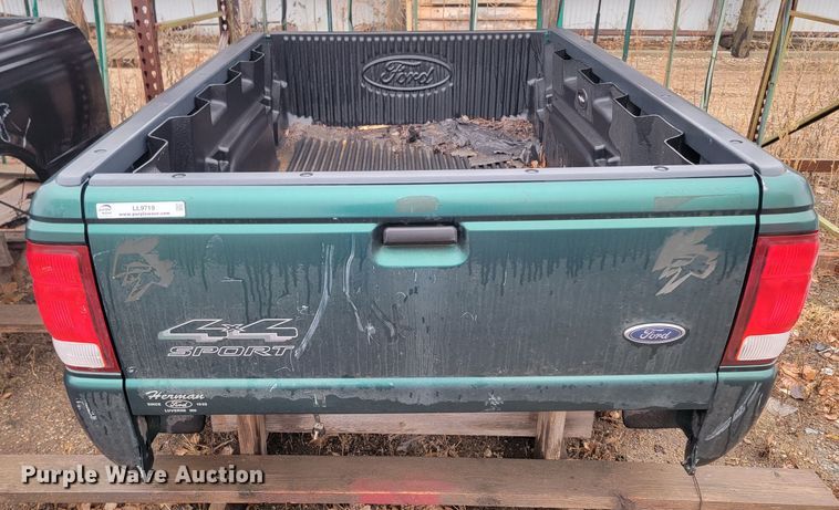 image for item LL9716 (4) pickup beds