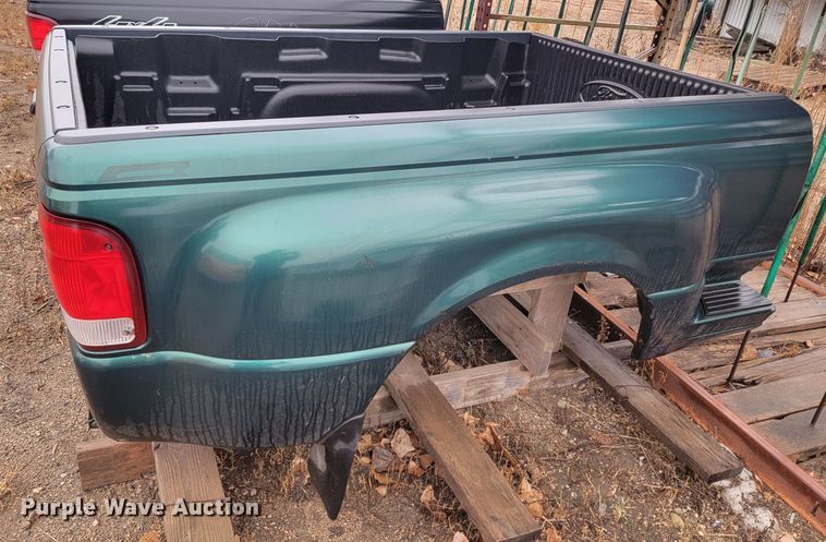 image for item LL9716 (4) pickup beds