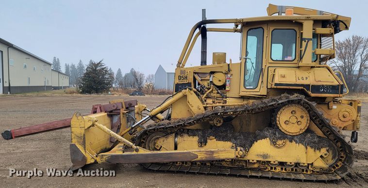 image for item LL9721 Caterpillar D5H LGP Series II  dozer